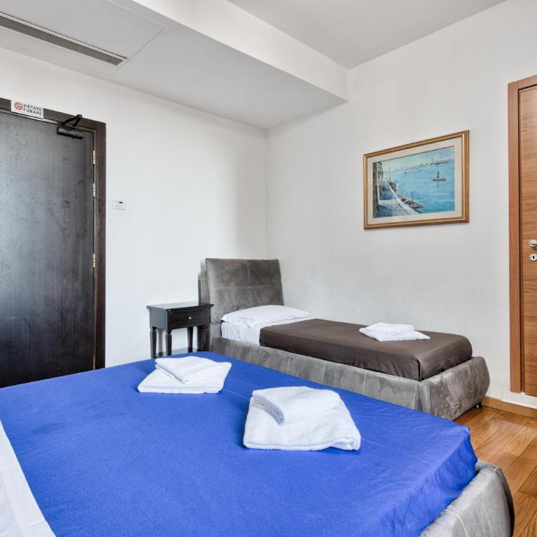 Hotel Trieste - Camera Tripla - 10