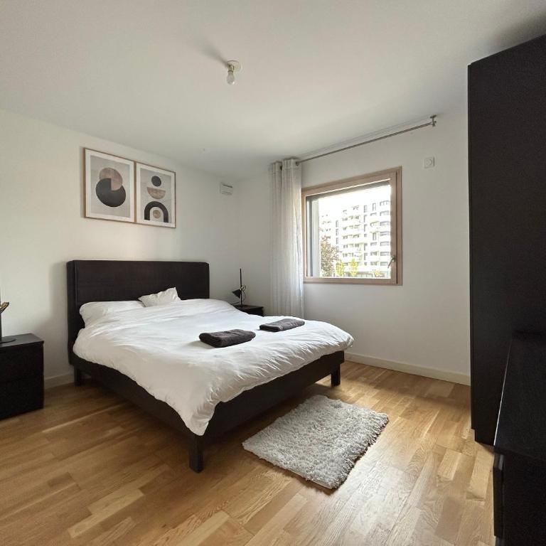 Les Iris - T2 au pied du tram avec garage - Apartamento de 1 dormitorio - 1