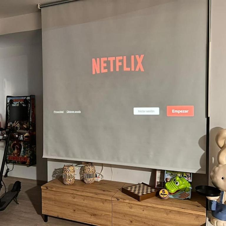 LUJO Proyector, Maquina Arcade, Wifi y Patinetes - Apartamento de 3 dormitorios - 22