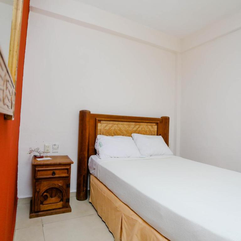 Hotel Santa Maria - Standard Queen Room - 6