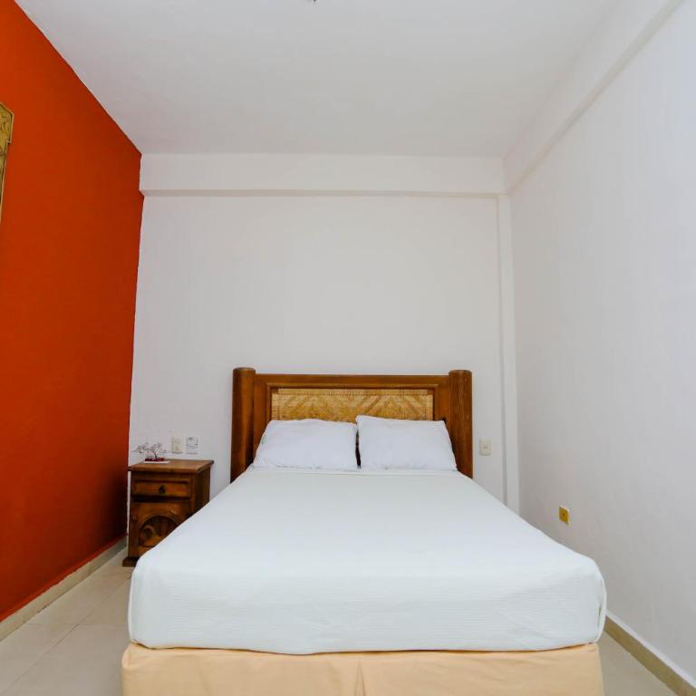 Hotel Santa Maria - Standard Queen Room - 7