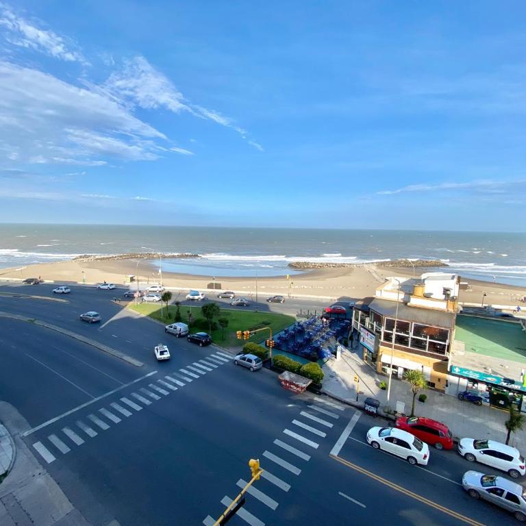 Tres ambientes moderno con vista panorámica al mar - Apartamento de 2 dormitorios - 16