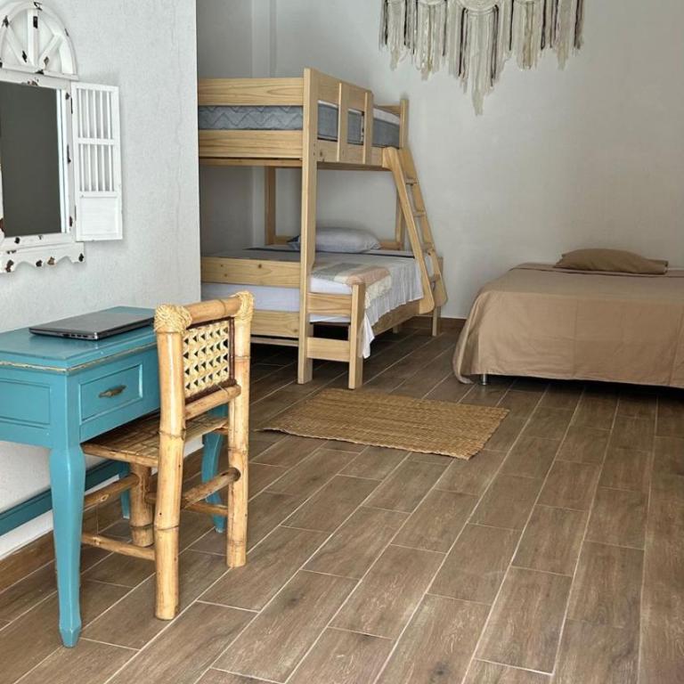 IGUANA HOUSE - Habitación Triple - 8