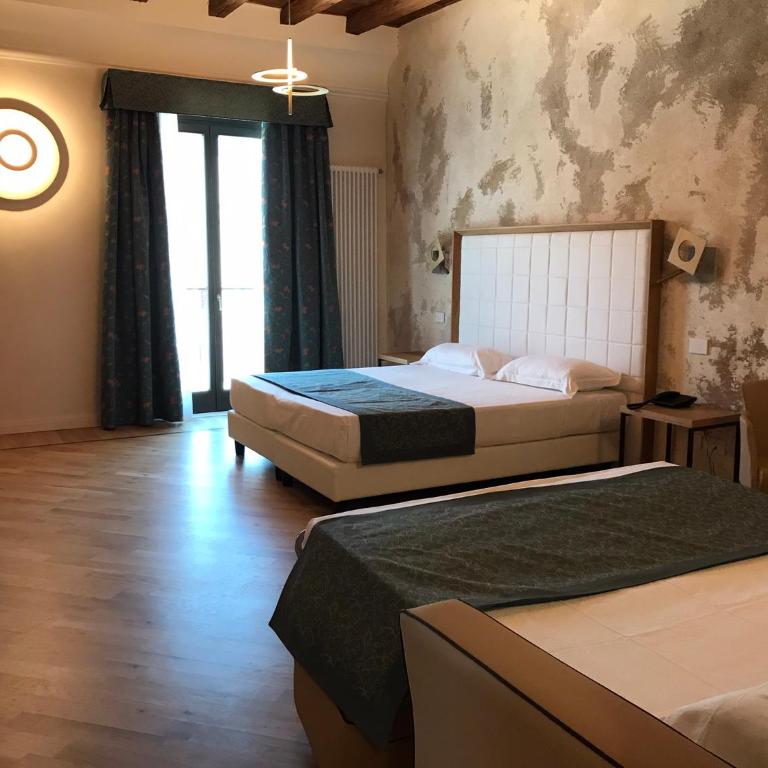 Cà Uberti Home Boutique, MantegnaHotels - Camera Quadrupla Deluxe - 2