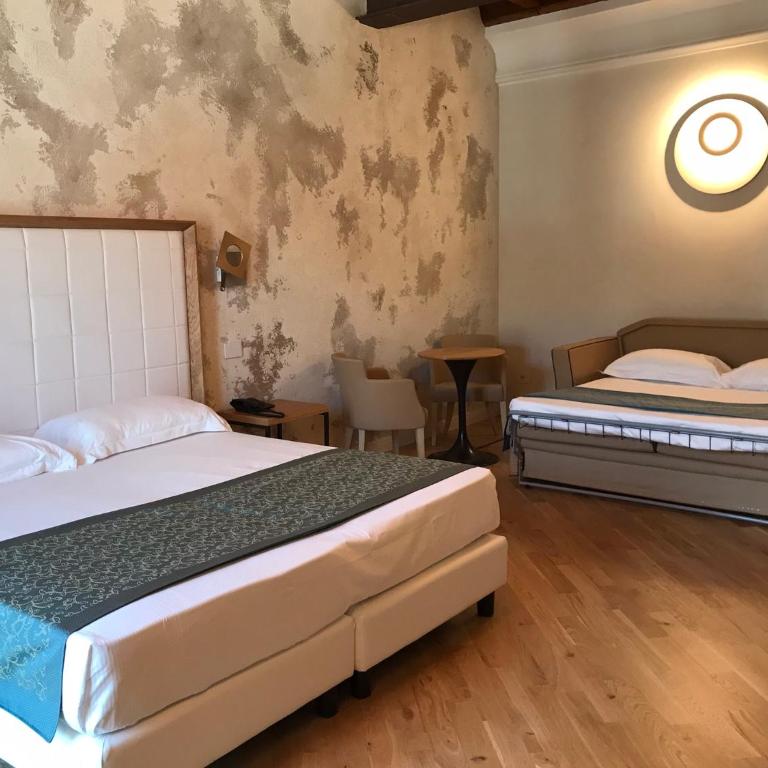 Cà Uberti Home Boutique, MantegnaHotels - Camera Quadrupla Deluxe - 3