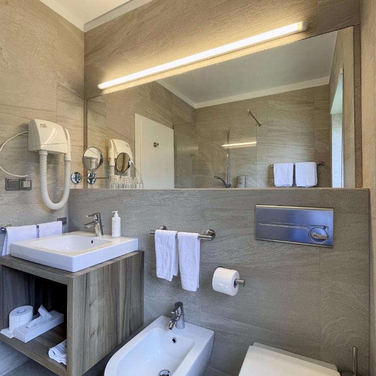 Hotel Am Wolfsgrubenersee - Chambre Double – Vue sur Lac - 4