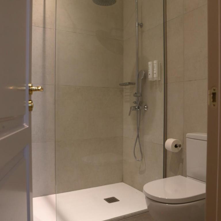 VEINTIUNO Emblematic Hotels by Airnest - Habitación Doble Deluxe Interior - 8