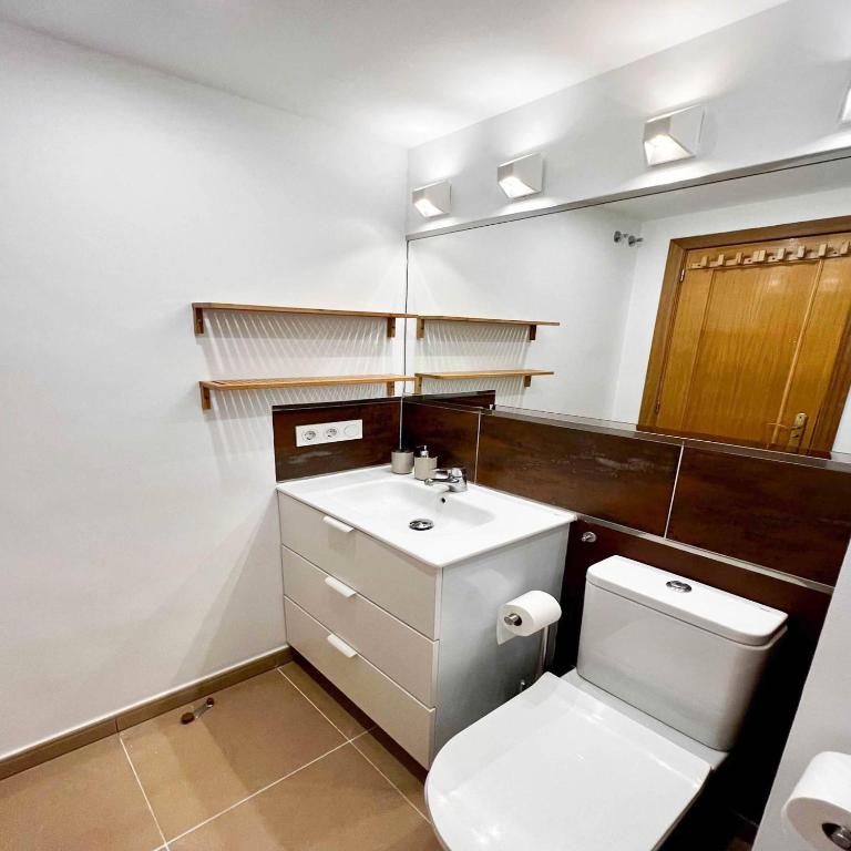 Maite Apartment-Coastal Refuge next to the beach - Apartamento de 2 dormitorios - 6