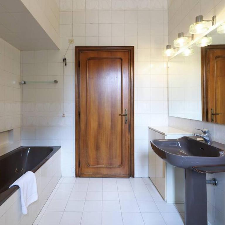 Contempora Apartments - Trilocale P.le Susa - Appartamento con 2 Camere da Letto - 35