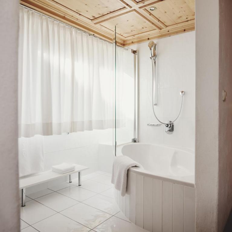 Burg Hotel Lech am Arlberg - Suite mit Bergblick - 3