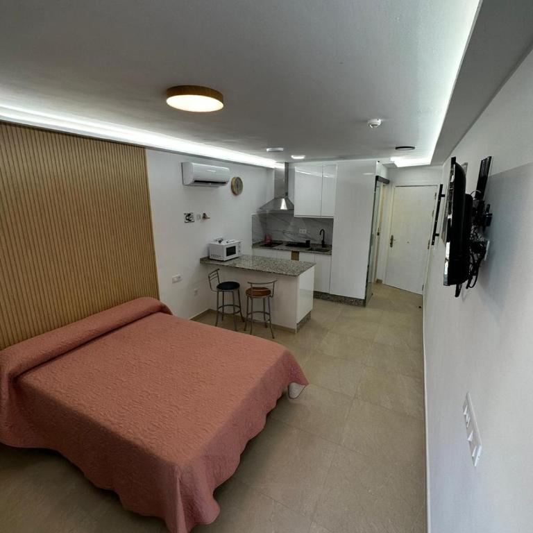 Koka View - Studio with Pool View - 4