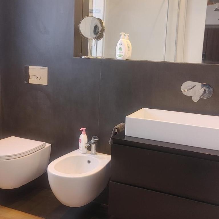 ATTICO SUL PORTO DI CATANIA E VISTA VULCANO - Appartamento con 2 Camere da Letto - 29