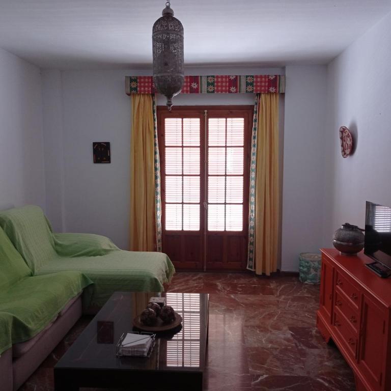 Cruces, piso en pleno centro urbano - Apartamento de 2 dormitorios - 1