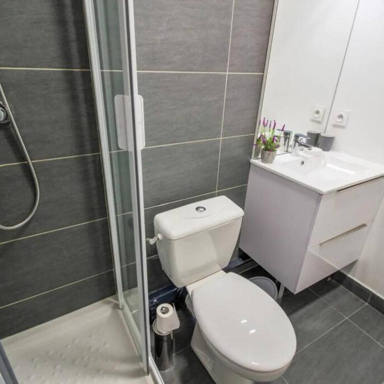 Le Nid Douillet • Proche Métro • Quartier St-Aubin - Apartment mit 1 Schlafzimmer - 4