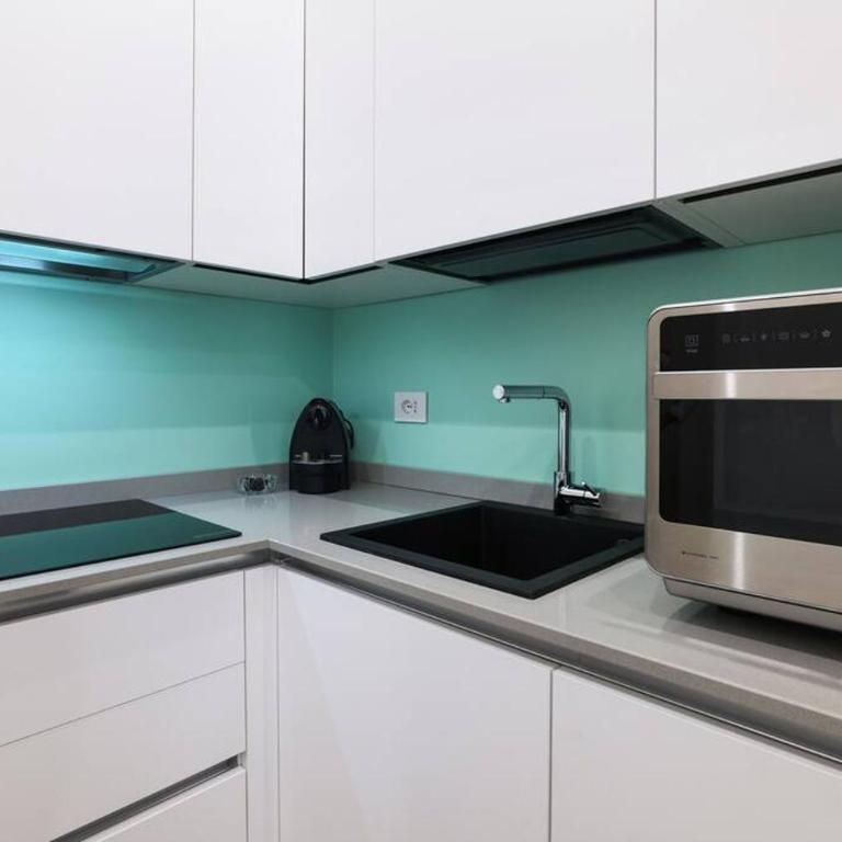 Contempora - Modern and Quiet One Bedroom Apartment Near the M4 - Appartamento con 1 Camera da Letto - 14