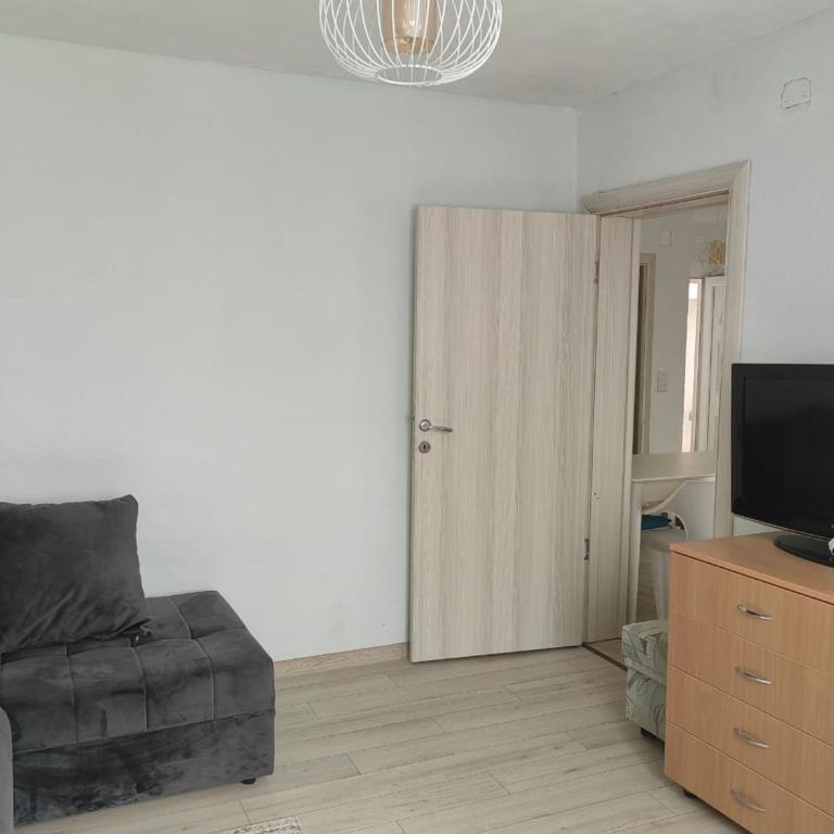 DUBRAVA 115 - Two-Bedroom Apartment - 11