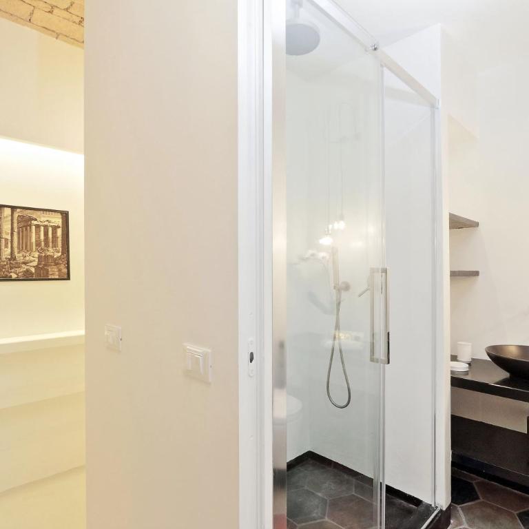 YCH-Laterano Charme - Appartamento con 1 Camera da Letto e Balcone - 16