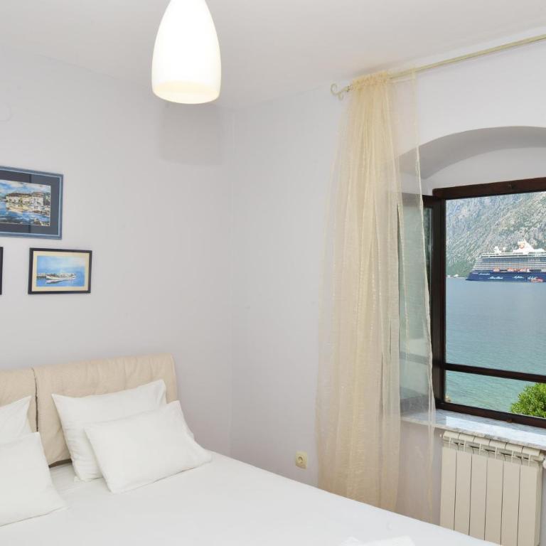 Apartments Saxo - Two-Bedroom Apartment with Sea View - 27