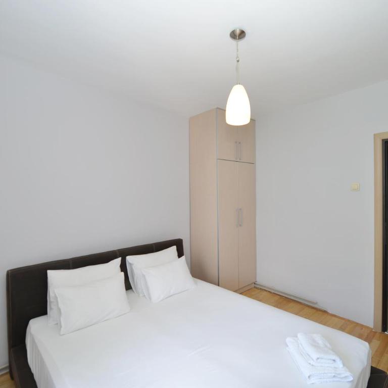Apartments Saxo - One-Bedroom Apartment with Balcony and Sea View - 2