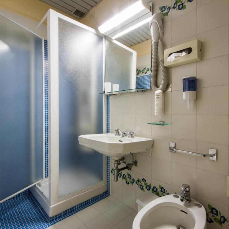 Hotel Reale - Classic Doppel- oder Zweibettzimmer - 5