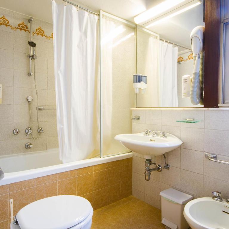 Hotel Reale - Standard Doppel- oder Zweibettzimmer - 9