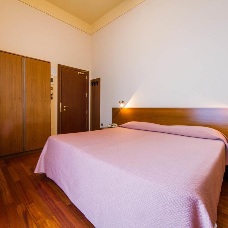 Hotel Reale - Standard Doppel- oder Zweibettzimmer - 6
