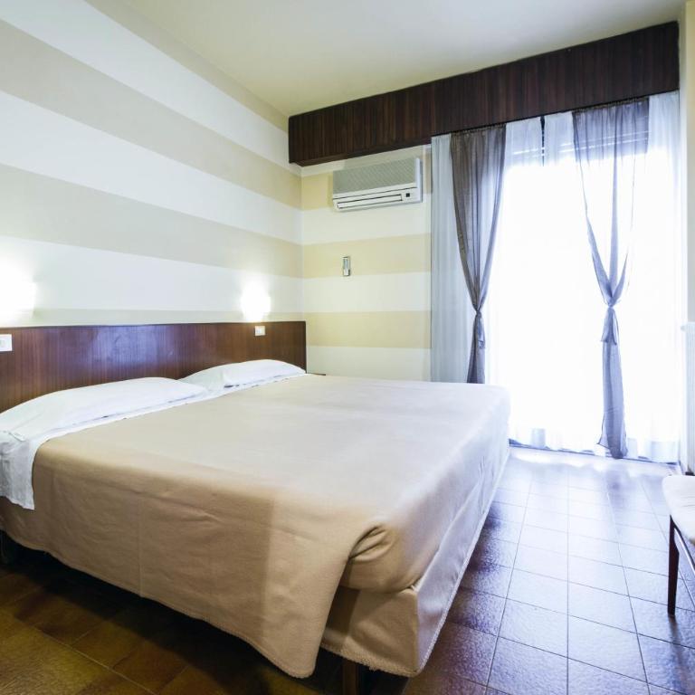 Hotel Reale - Standard Doppel-/Zweibettzimmer mit Balkon - 5