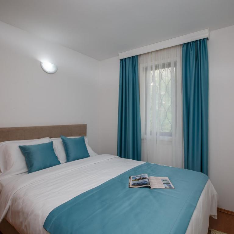 Villa Palma - Three-Bedroom Villa - 18
