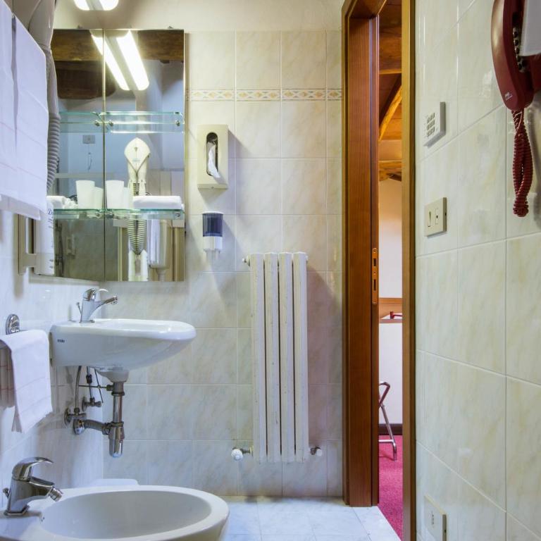 Hotel Reale - Dreibettzimmer - 10