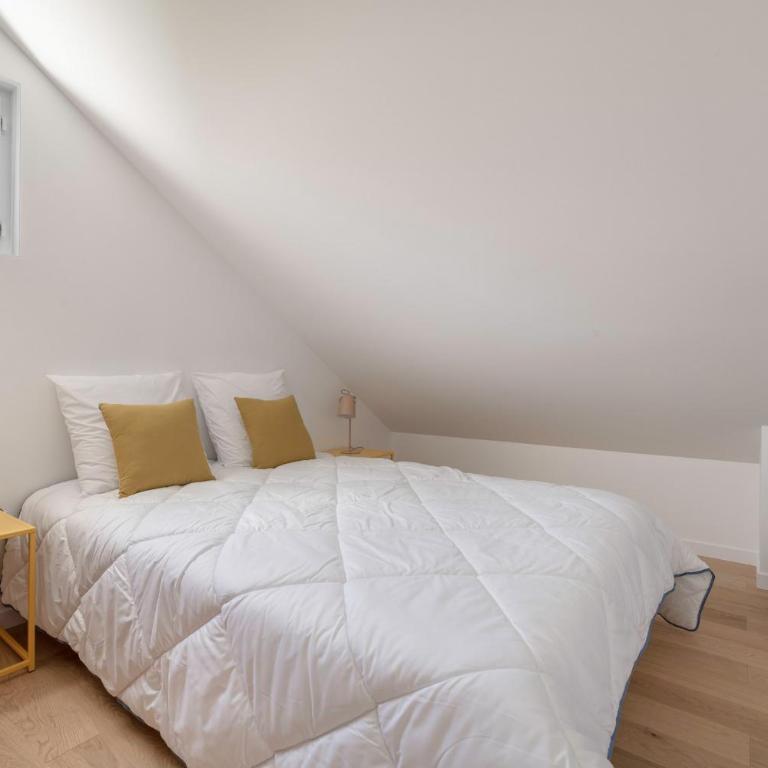 Maison moderne avec jardin pour 8 - Ferienhaus - 20