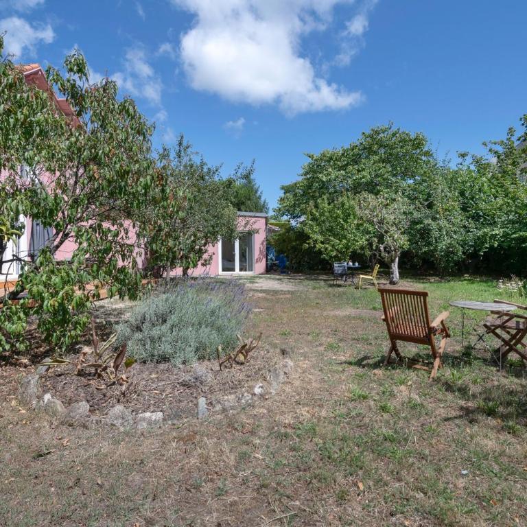 Maison moderne avec jardin pour 8 - Ferienhaus - 30