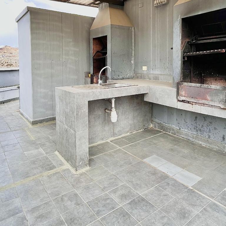 Vista a las montañas y Calefaccion cerca de teleferico y U Catolica - Two-Bedroom Apartment - 59