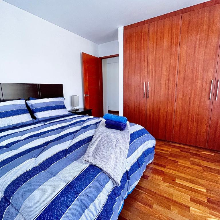 Vista a las montañas y Calefaccion cerca de teleferico y U Catolica - Two-Bedroom Apartment - 7