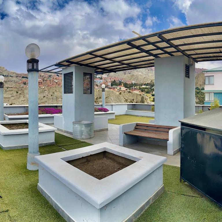 Vista a las montañas y Calefaccion cerca de teleferico y U Catolica - Apartamento de 2 dormitorios - 55