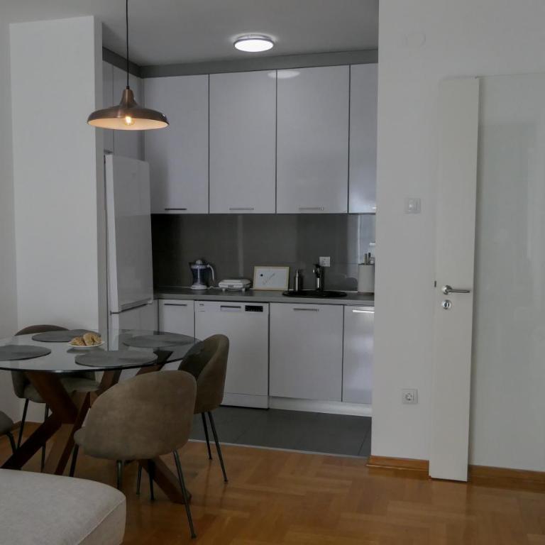 Apartments Radovic - One-Bedroom Apartment - 4