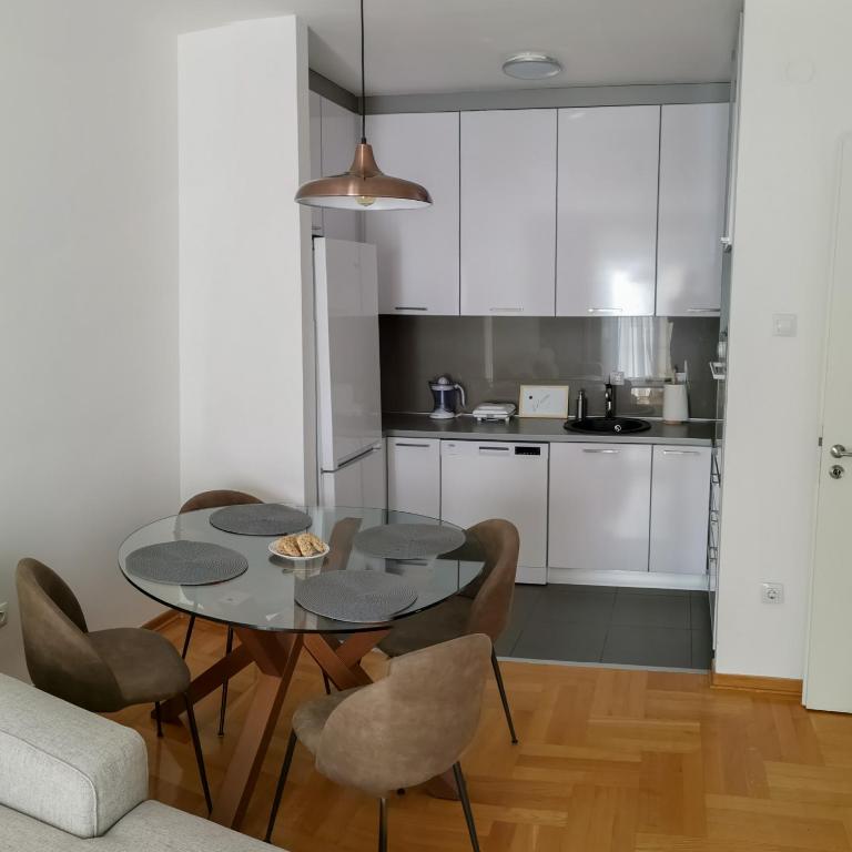 Apartments Radovic - One-Bedroom Apartment - 10