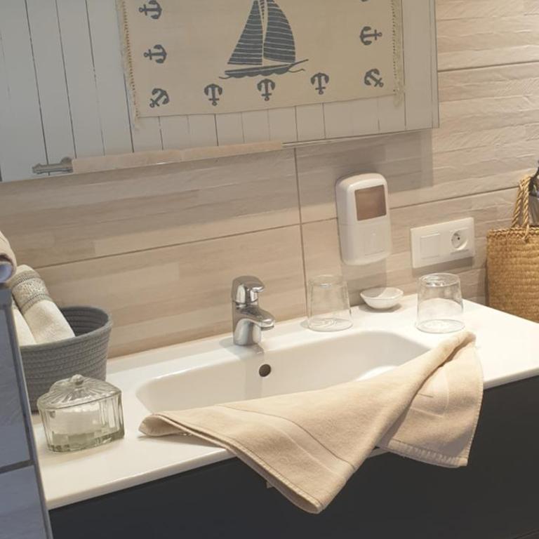 Le Petit Hureau - Chambre Familiale dans la Tour - 7