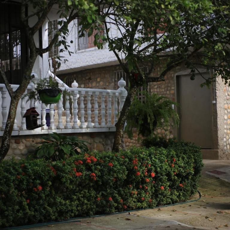 FINCA VILLA MAGALY en medio de la Naturaleza - Eight-Bedroom House - 1