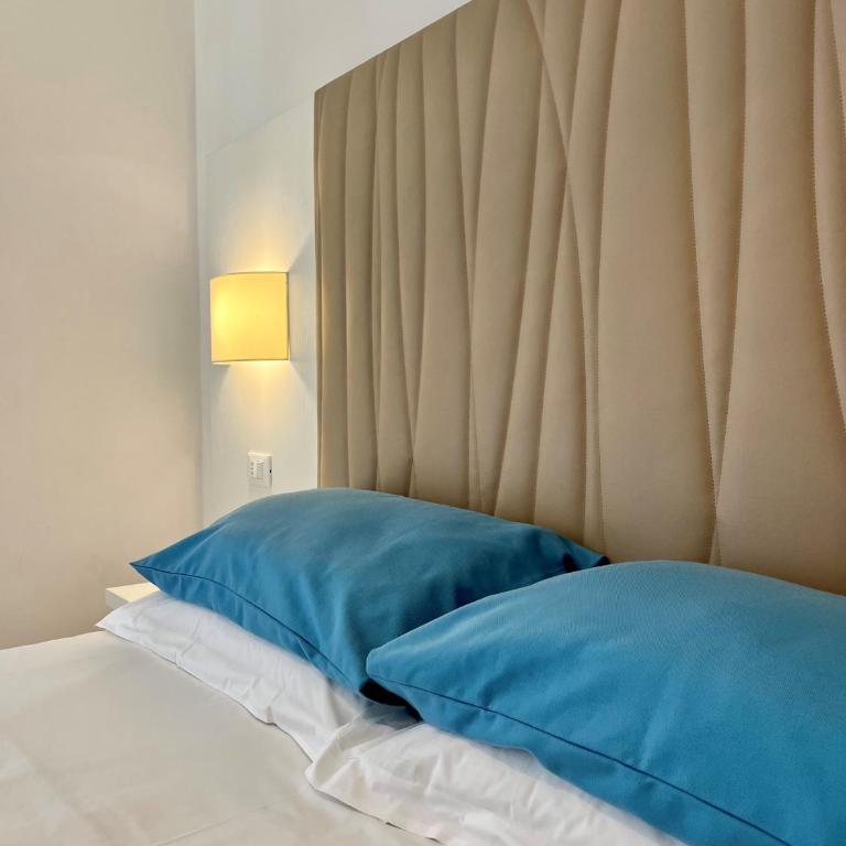 Albergo Degli Amici - Camera Standard Matrimoniale/Doppia con Letti Singoli - 1