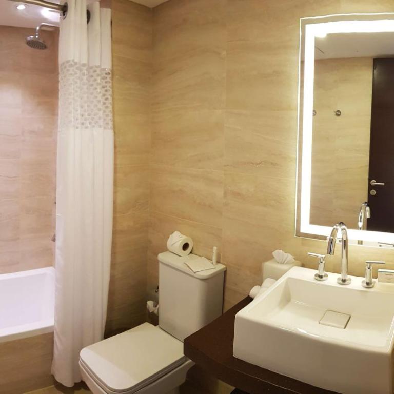 Hampton by Hilton Santa Cruz - Habitación Estándar con cama grande - No fumadores - 4