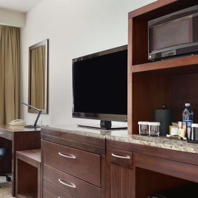 Hilton Garden Inn Queretaro - Queen Room with Two Queen Beds - 1