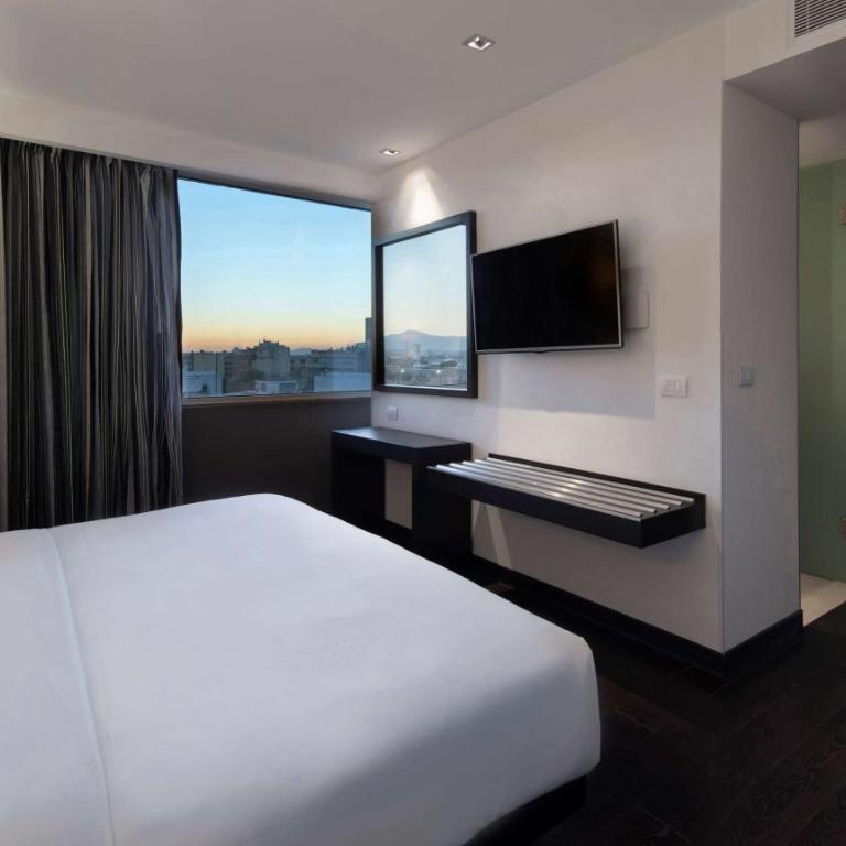 Hilton DoubleTree Guadalajara Centro Historico - Habitación Deluxe con cama extragrande - 1