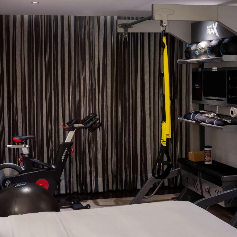 Hilton DoubleTree Guadalajara Centro Historico - Habitación Doble Fitness - 2 camas - 4