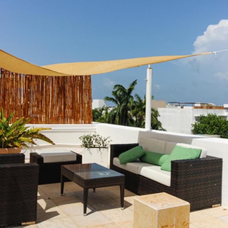 Penthouse with private pool - Three-Bedroom Apartment - 19