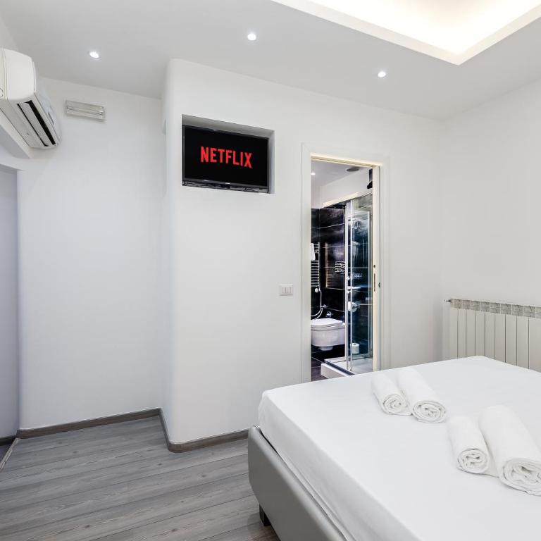 Spagna Boutique Suites - Double Room with Balcony - 6