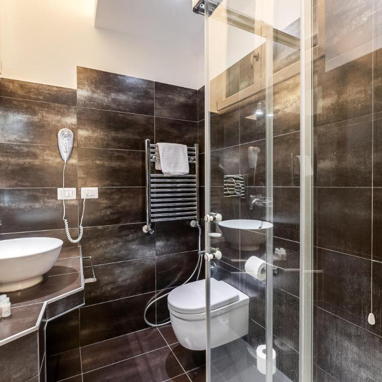 Spagna Boutique Suites - Double Room with Balcony - 2