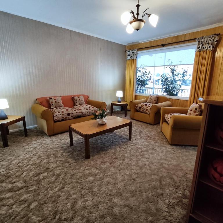 Se arrienda cómoda casa por día - Casa de 3 dormitorios - 3