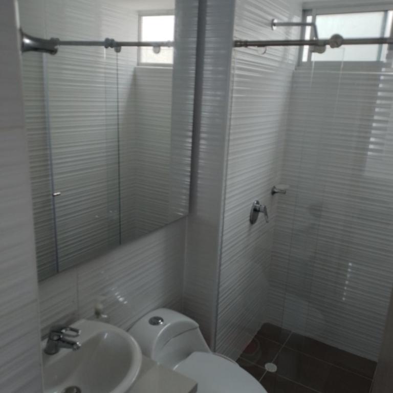 Acogedor Apartamento en Ricaurte con BBQ - Apartamento de 3 dormitorios - 45