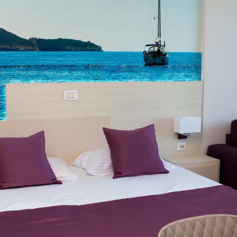 Hotel Ponta Nova - Deluxe Double Room with Sea View - 4