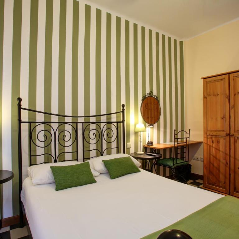 Málaga Lodge Guesthouse - Double Room with Shared Bathroom - 5